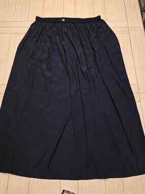 Tahari Navy Maxi Skirt XL — Elastic Waist with Pockets